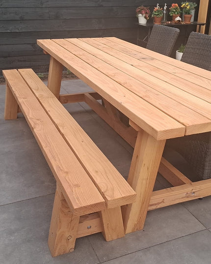 Douglas tuintafel - 120mm poten | Robuust & Weerbestendig