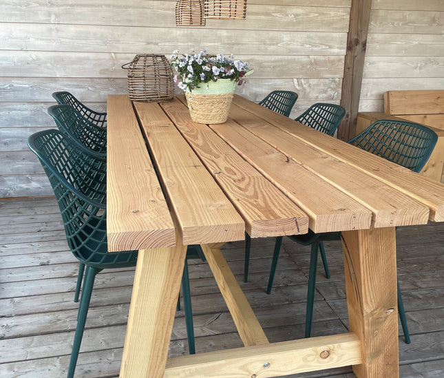 Handgemaakte douglas tuintafel - Robuust & Weerbestendig | Type B 12x12cm poten