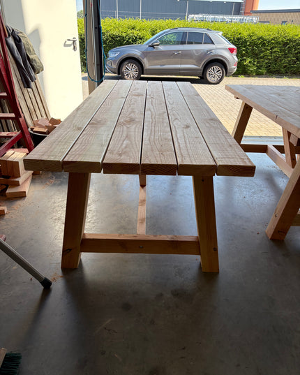 Douglas tuintafel - 100mm poten | Robuust & Weerbestendig