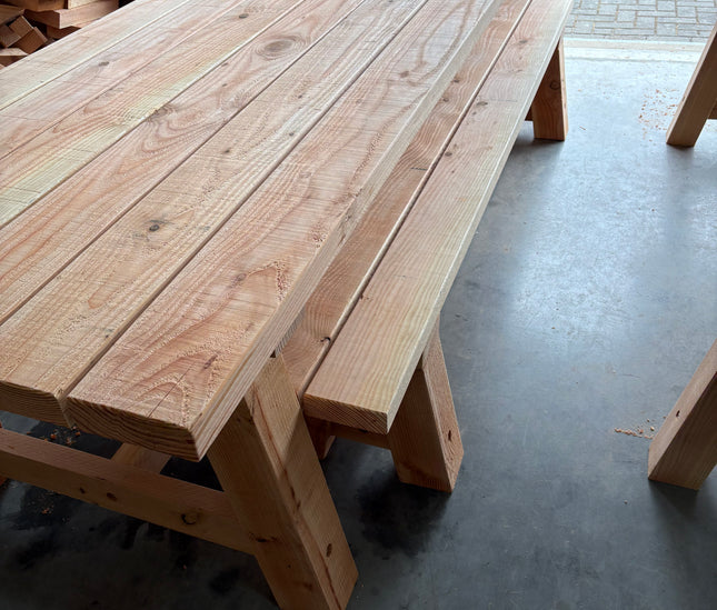 Douglas tuintafel - 100mm poten | Robuust & Weerbestendig
