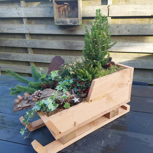 Houten decoratie slee, behandeld tegens weersinvloeden