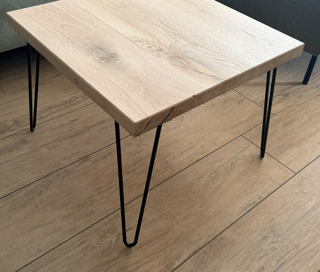 Stoere eiken salontafel met hairpin poten