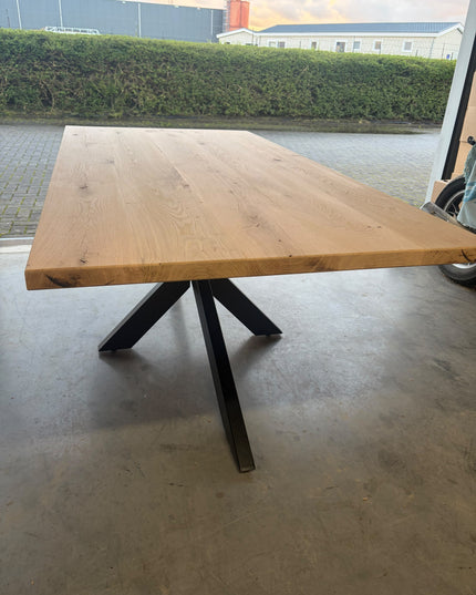Eiken Eettafel