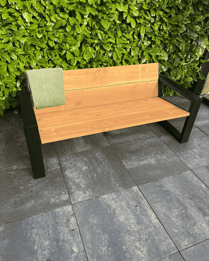 Robuuste douglas tuinbank met stalen frame