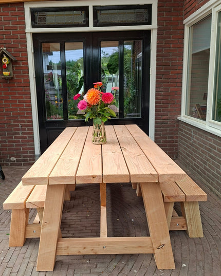 Douglas tuintafel - 120mm poten | Robuust & Weerbestendig